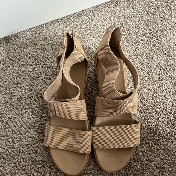 Women’s sandals - Picture 2 of 2